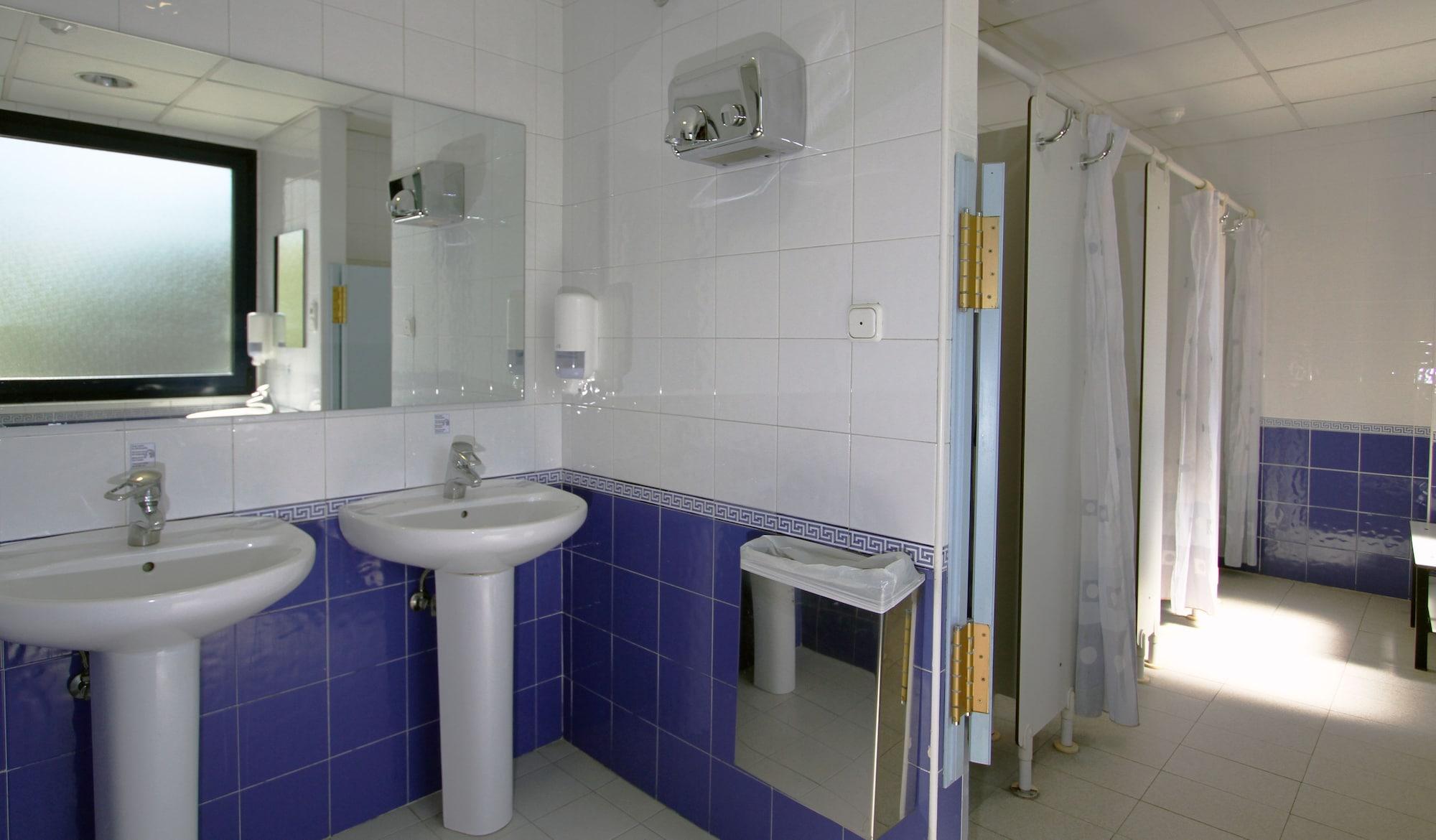 Bilbao Hostel Ngoại thất bức ảnh
