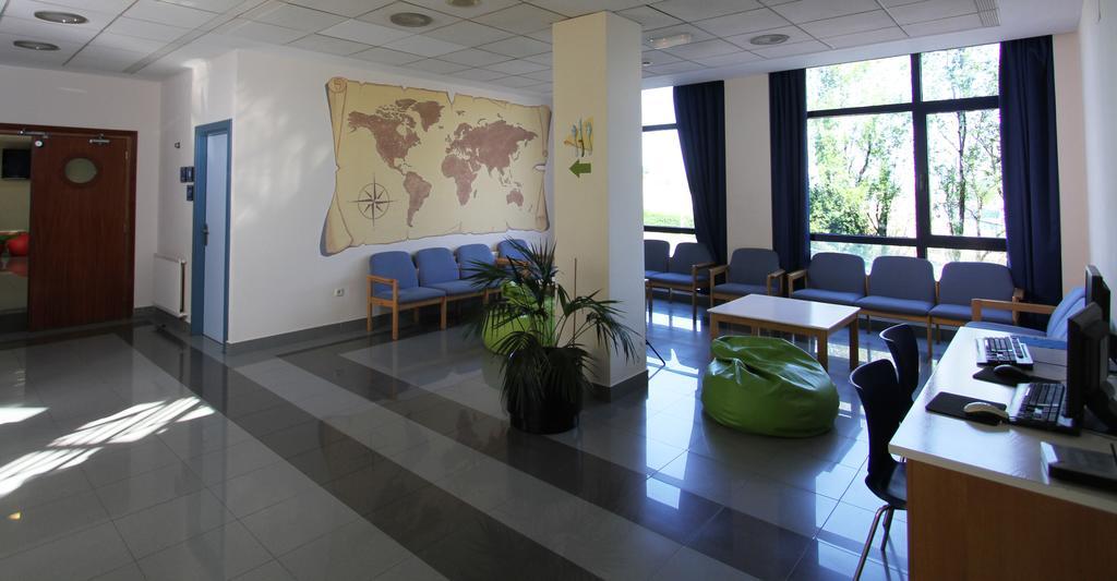 Bilbao Hostel Ngoại thất bức ảnh