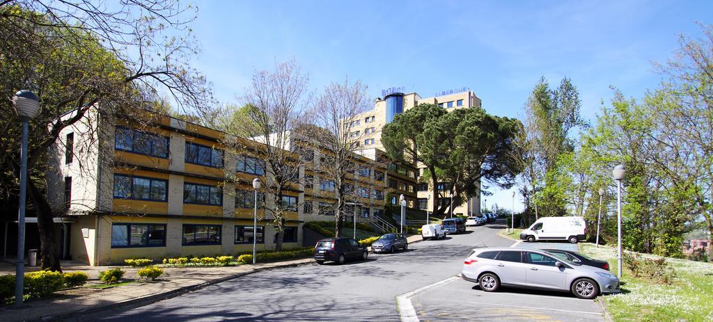Bilbao Hostel Ngoại thất bức ảnh