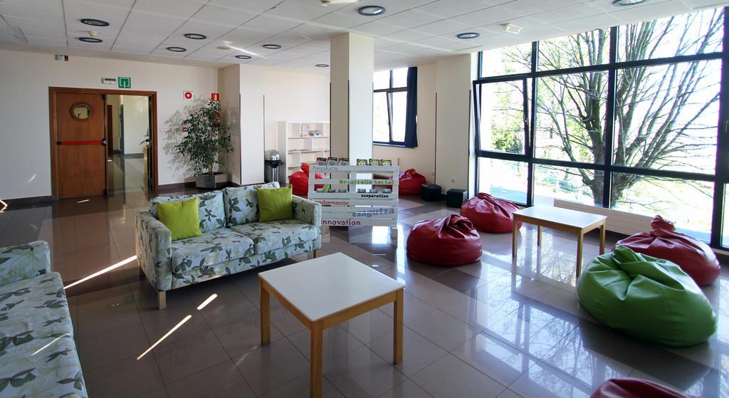 Bilbao Hostel Ngoại thất bức ảnh