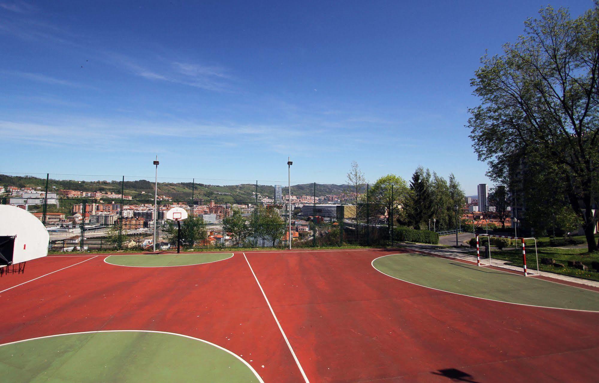 Bilbao Hostel Ngoại thất bức ảnh