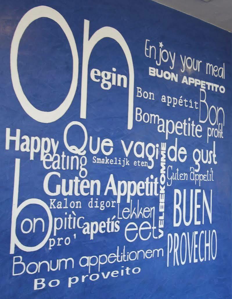 Bilbao Hostel Ngoại thất bức ảnh
